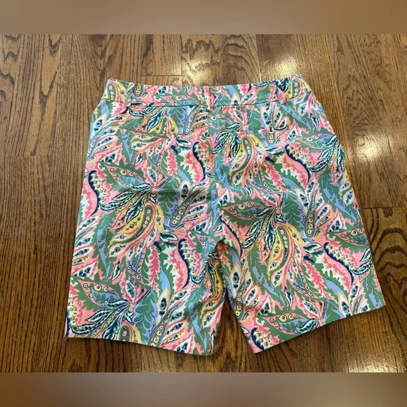 Talbots PERFECT SHORTS 9in BOTANICAL PAISLEY Long Preppy Professional size 6 - Picture 7 of 7